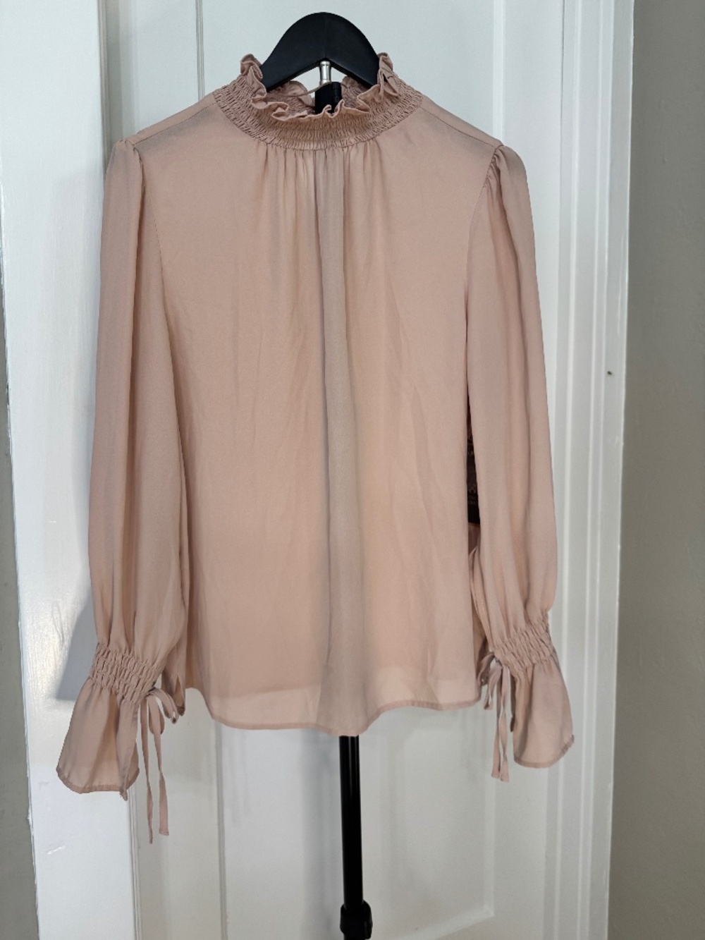 NWT Vince Camuto Clover Pink Smocked High Neck Blouse - Size S